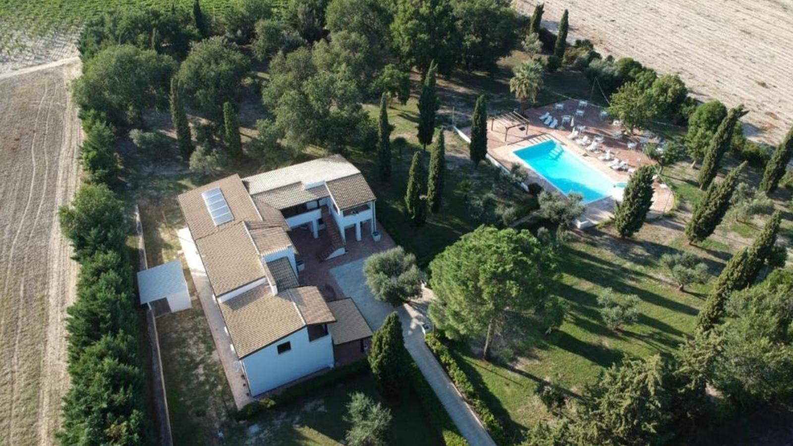 Borgo San Lorenzo Suite & Pool